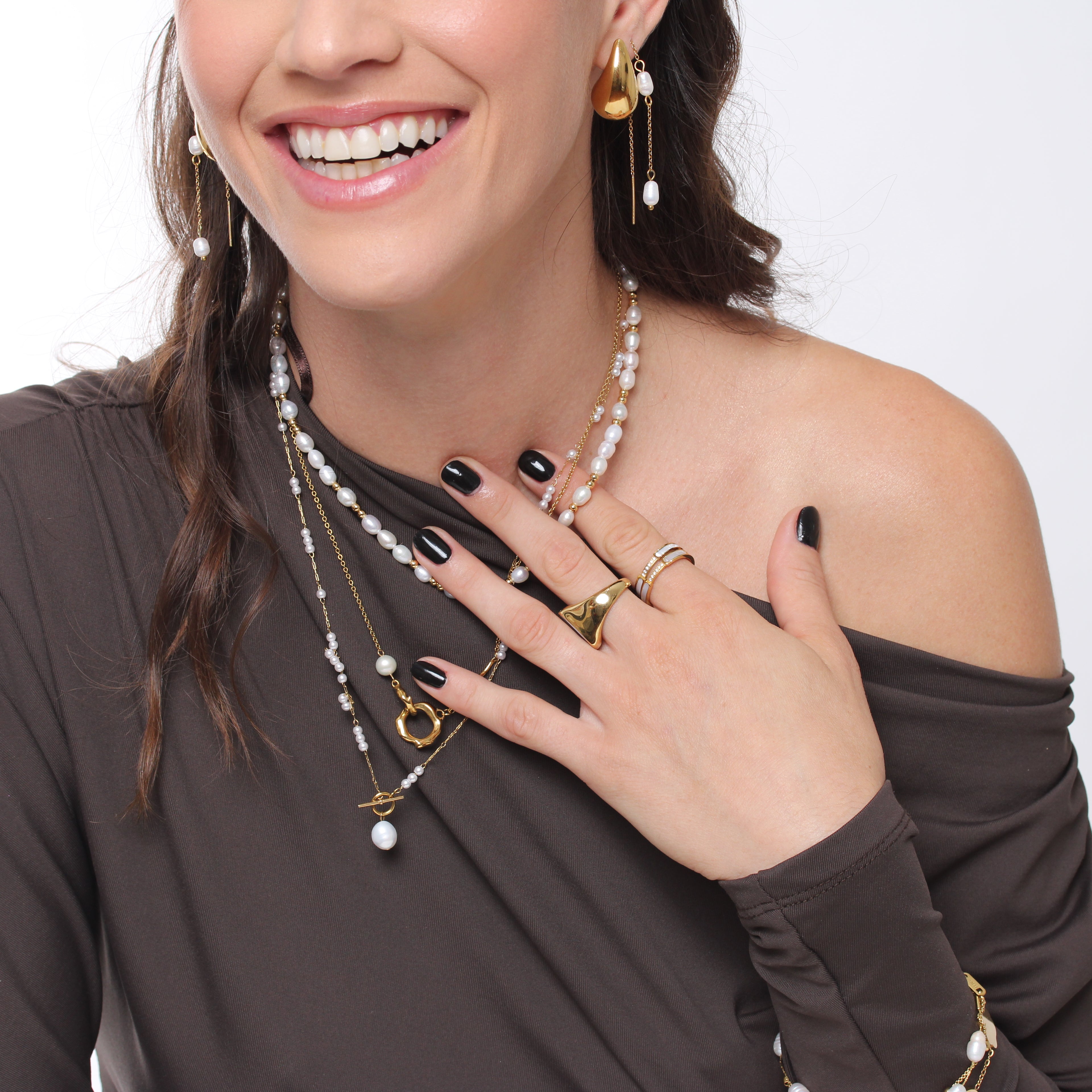 Colar Natural Pearls - Banho em Ouro 18K