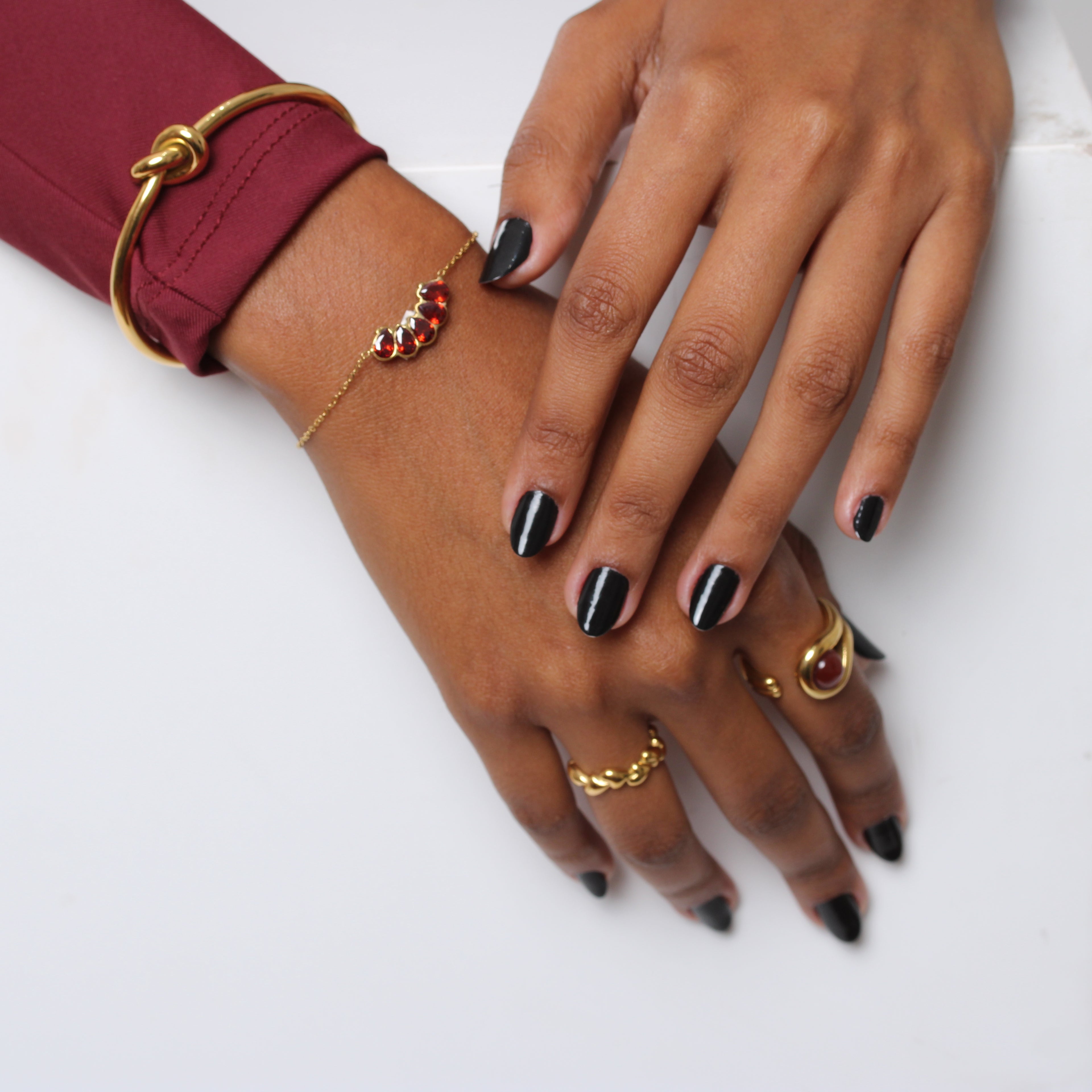 Bracelete Cherry Drops - Banho em Ouro 18K