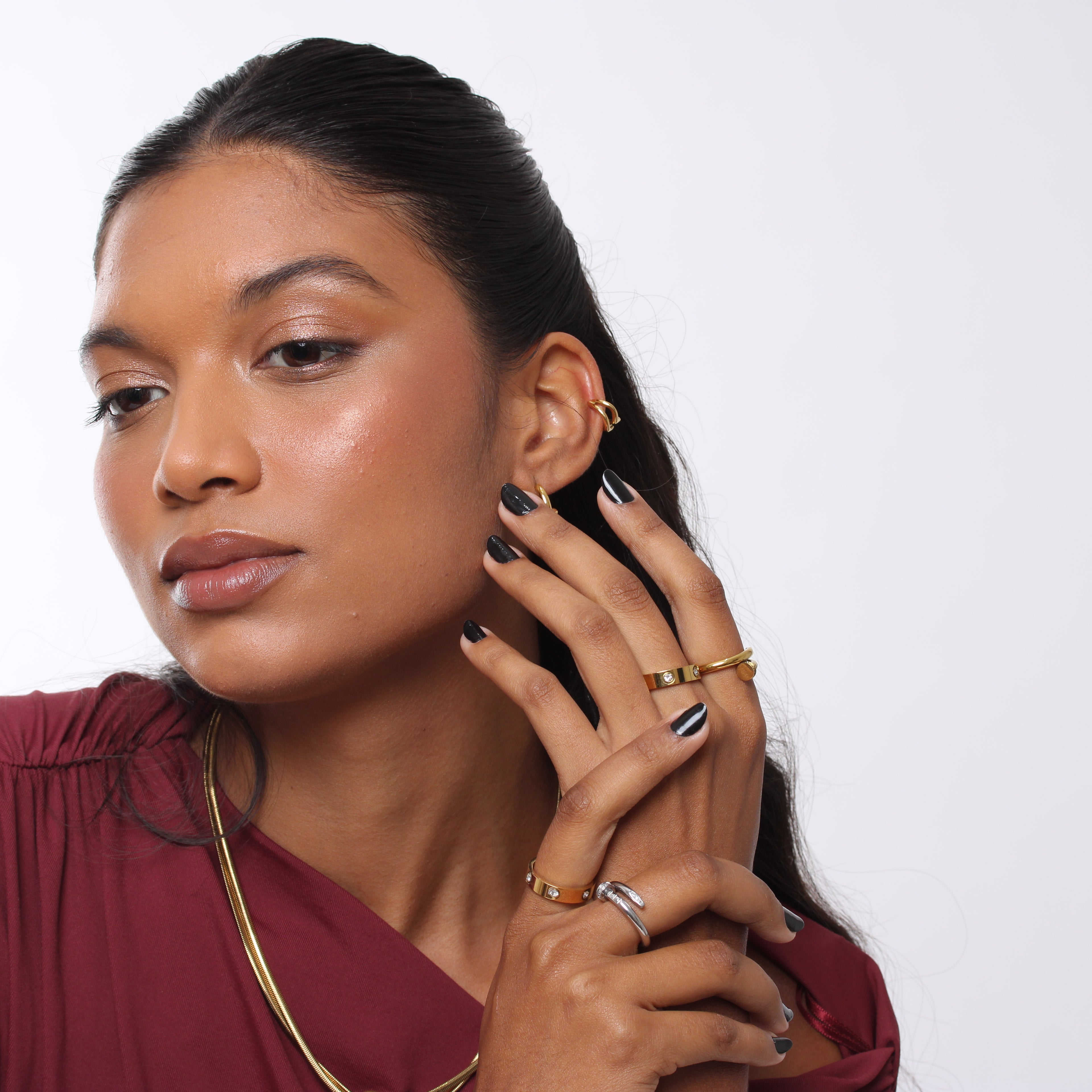 Anel Prego com Brilhantes- Banho em Ouro 18K
