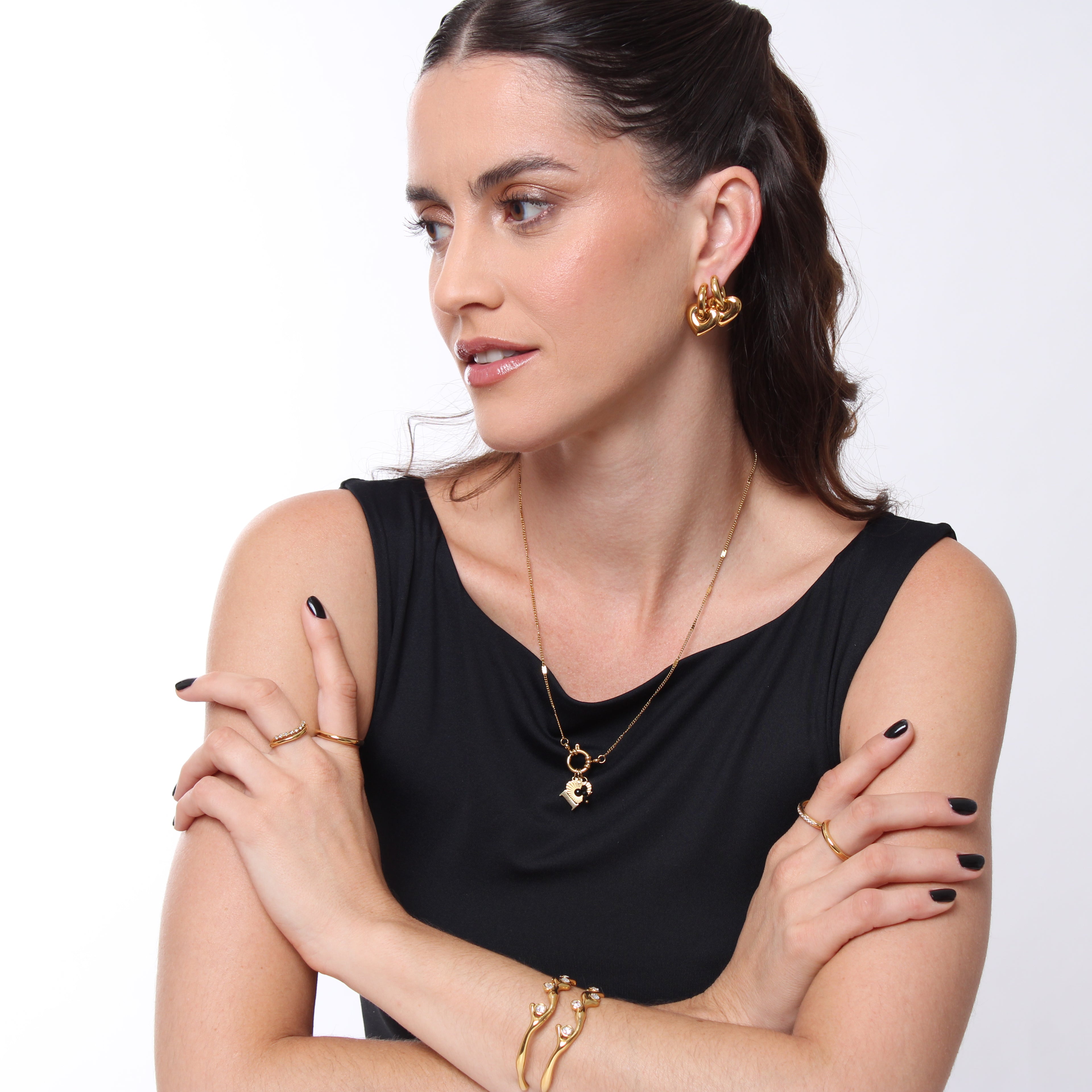 Colar Navy Letters Charm - Banho em Ouro 18K