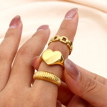 Anel Oversized Heart - Banho em Ouro 18K