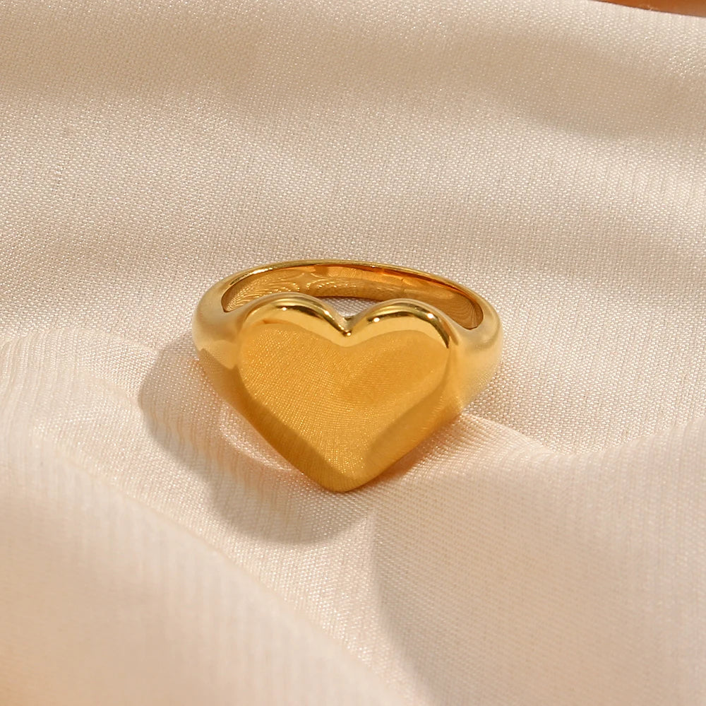 Anel Oversized Heart - Banho em Ouro 18K