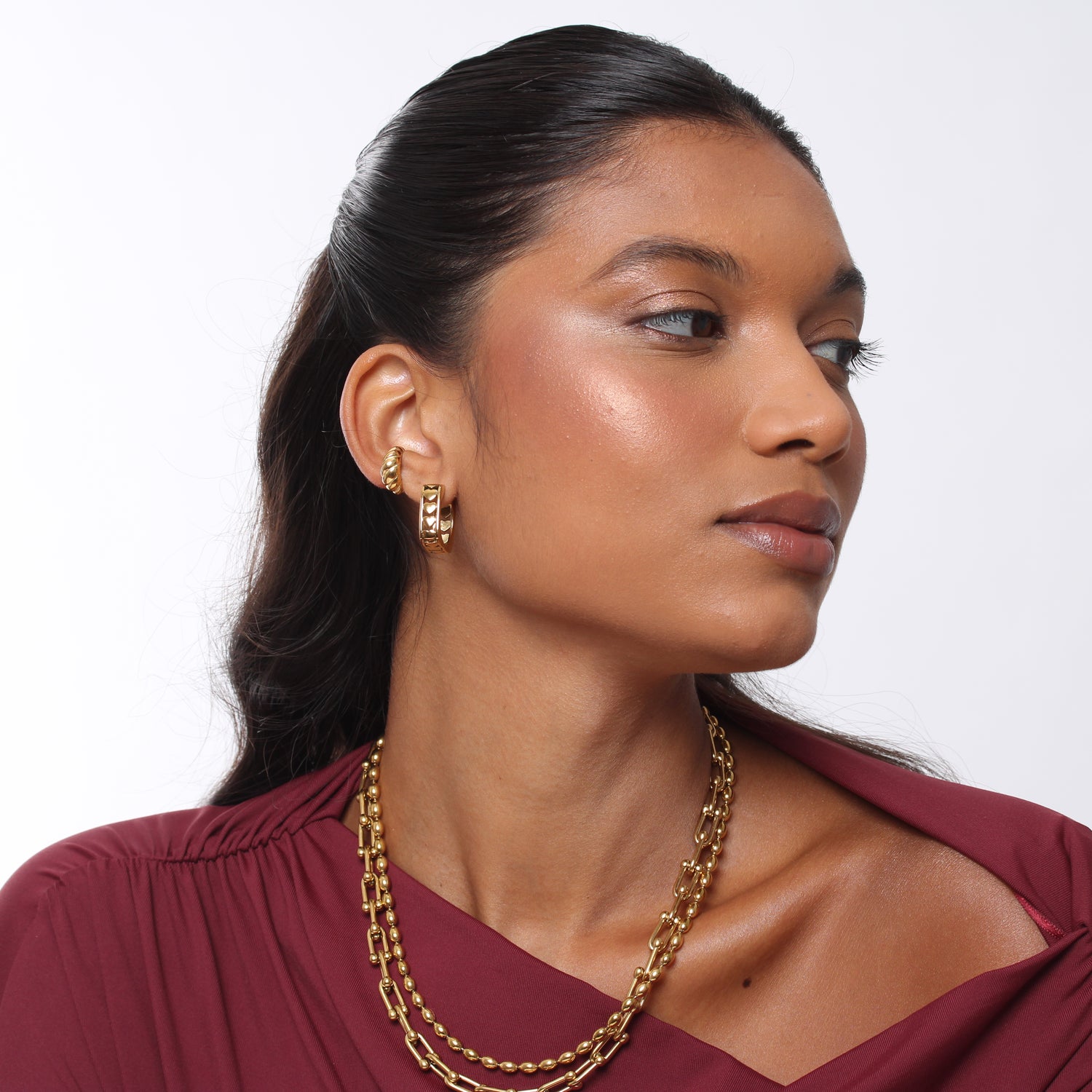 Colar Golden Beeds - Banho em Ouro 18K
