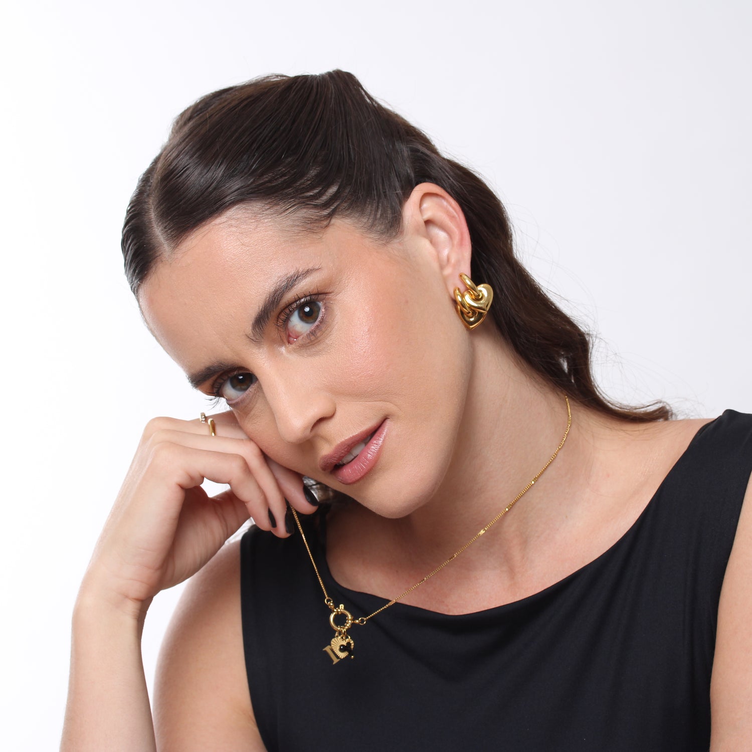 Colar Navy Letters Charm - Banho em Ouro 18K