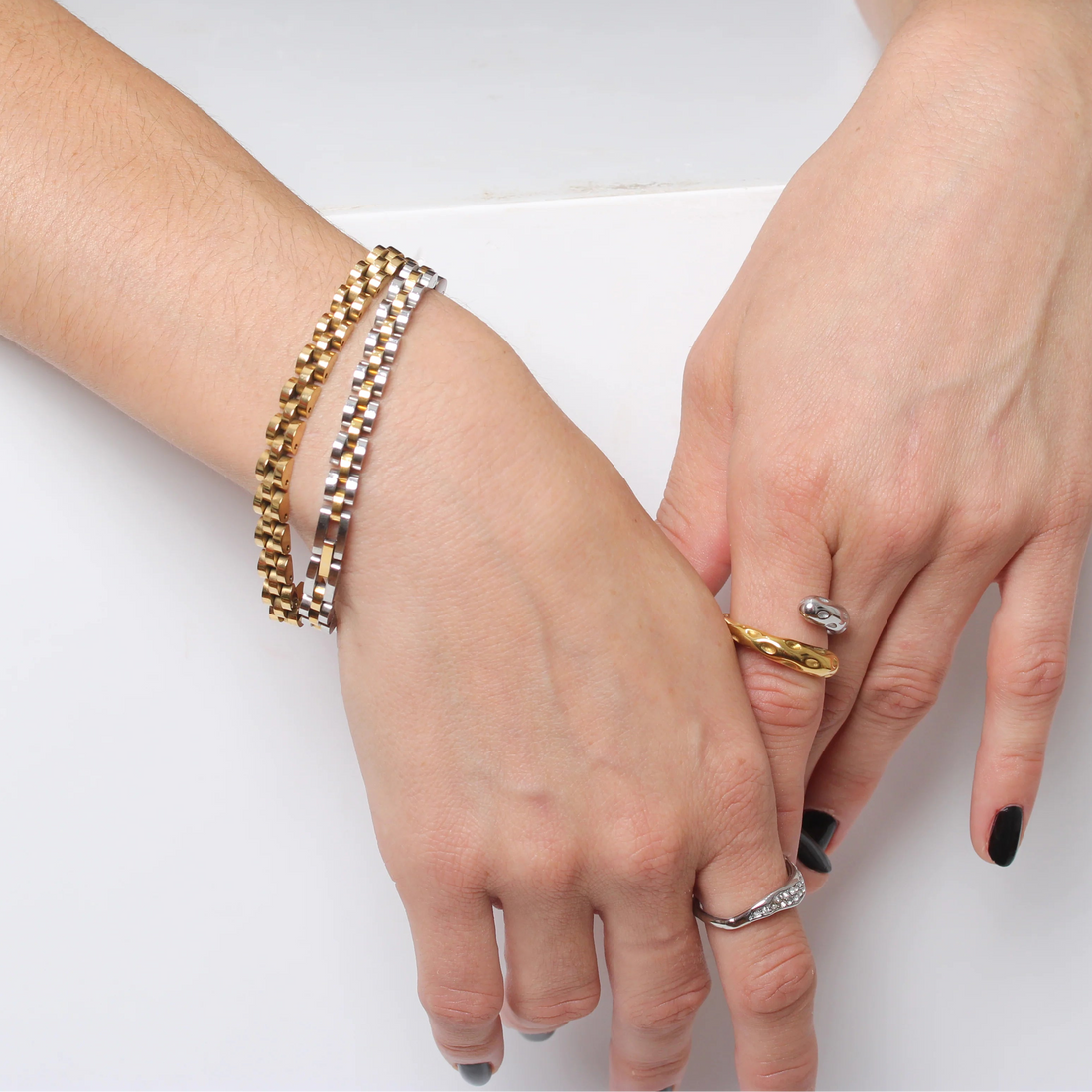 Pulseira Watch Band - Banho em Ouro 18K