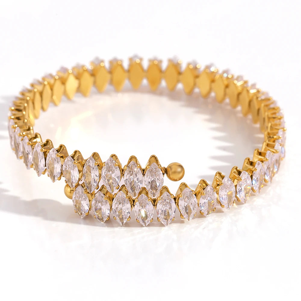 Bracelete Luxury com pedras Marquise - Banho em Ouro 18K