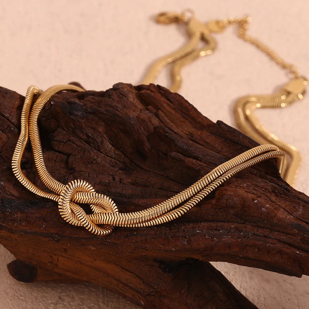 Colar Double Knot - Banho em Ouro 18K