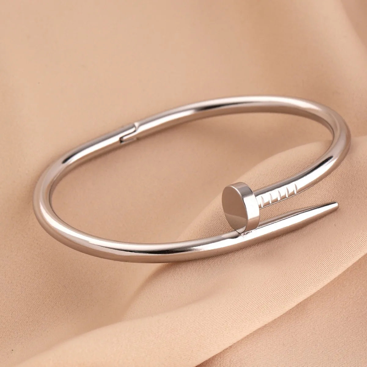 Bracelete Clou Cart. Prego - Banho em Ouro 18K