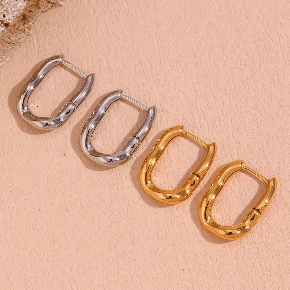 Brinco Wavy Square - Banho em Ouro 18K