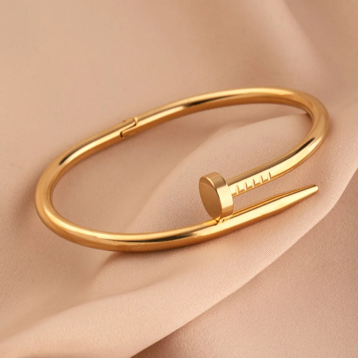 Bracelete Clou Cart. Prego - Banho em Ouro 18K