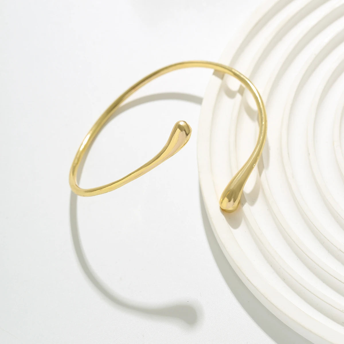 Bracelete Cuff Bangle - Banho em Ouro 18K